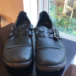 Dansko Oxford style black shoe with two front buckled size 40